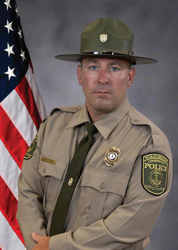 Opisyal na si David Barker