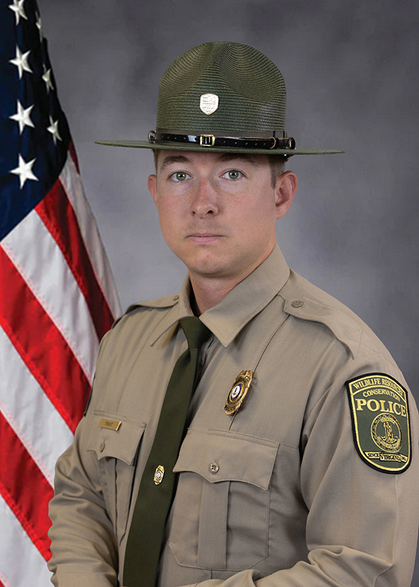 Opisyal Daniel Trout