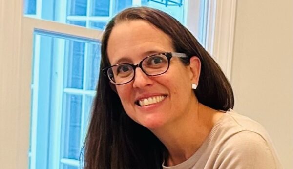 Isang imahe ni Austin Kane na siyang namamahala sa editor