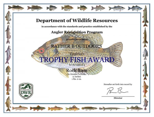 I-click upang buksan ang Rock Bass Trophy Fish award sa isang bagong tab